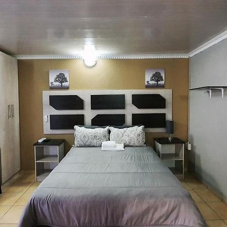 Genesis Self Catering Apartments Bloemfontein Exterior photo