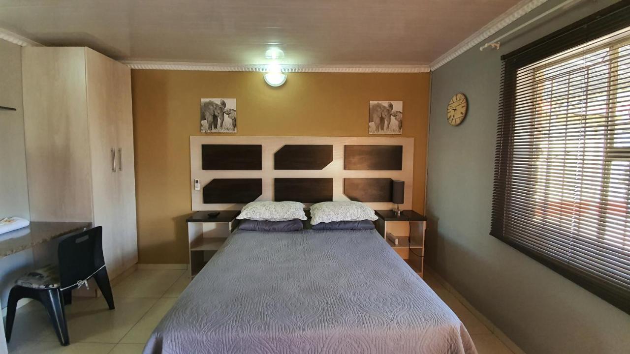 Genesis Self Catering Apartments Bloemfontein Exterior photo
