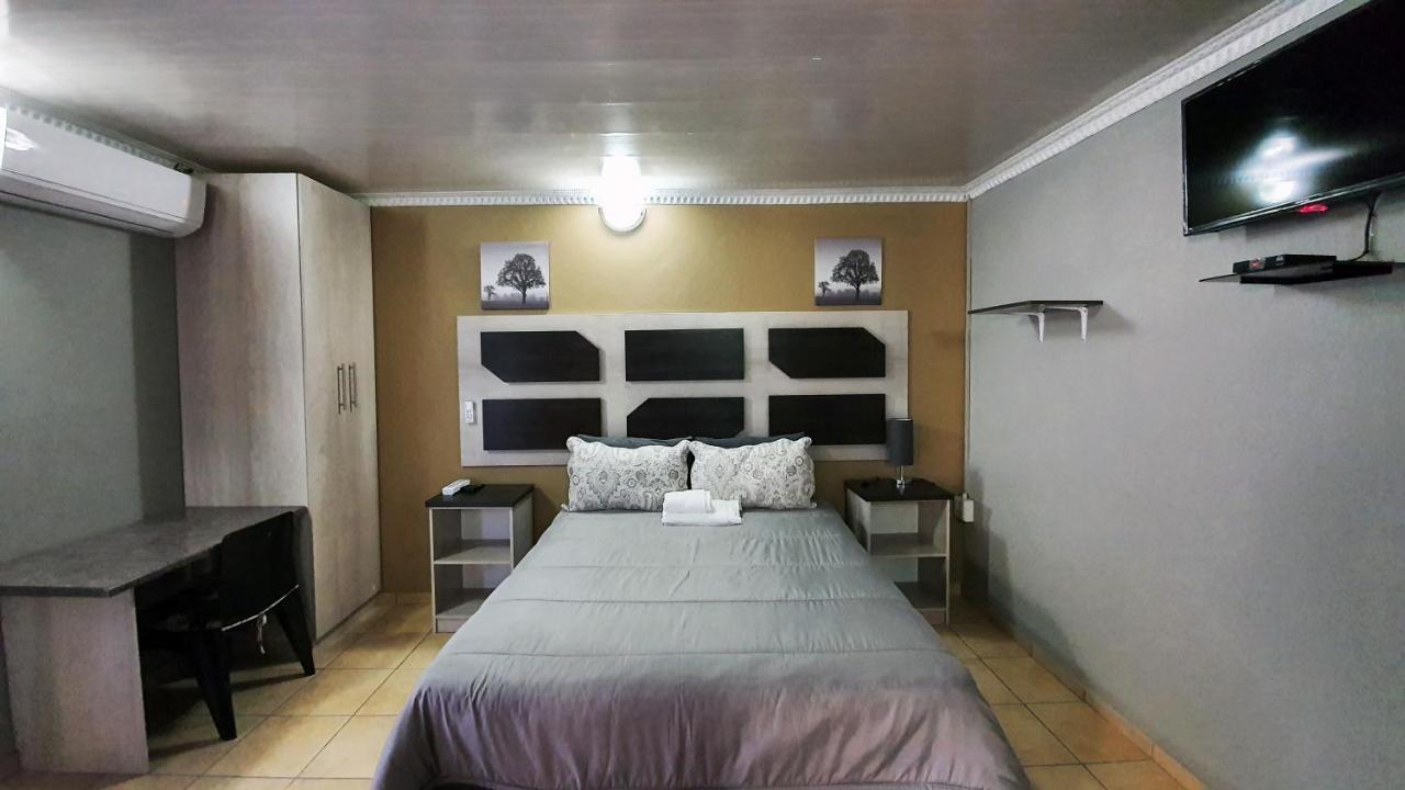Genesis Self Catering Apartments Bloemfontein Exterior photo